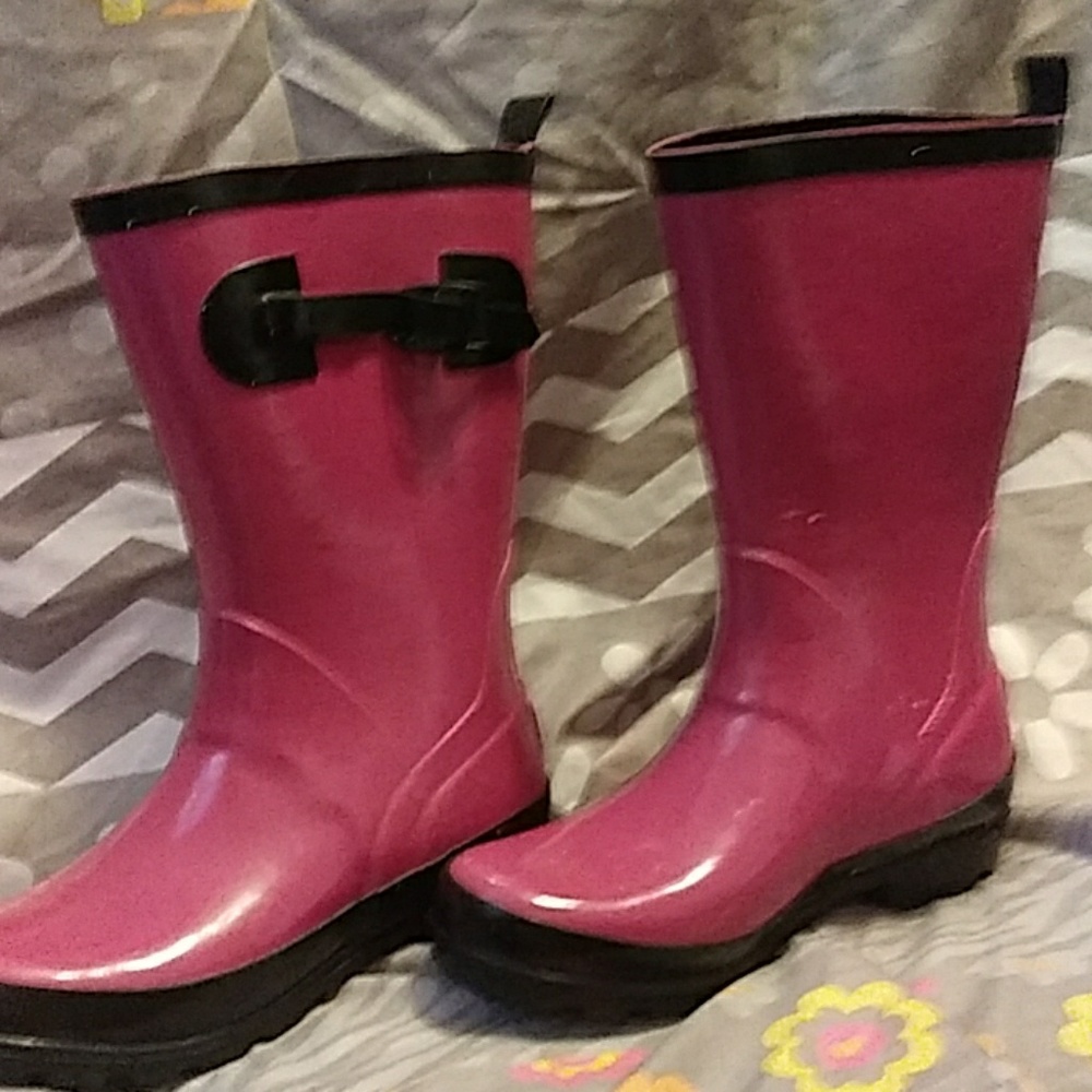 Pink rainboots
